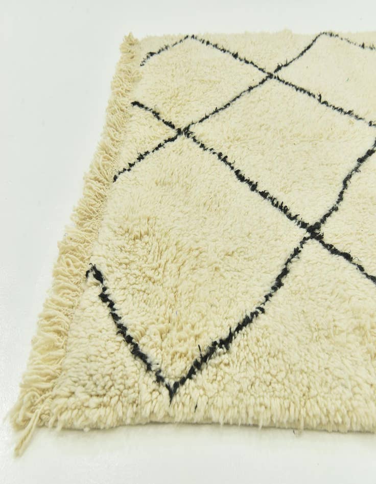 Detail image of  5' 2 x 8' 2  Hand Knotted Moroccan Wool Rug