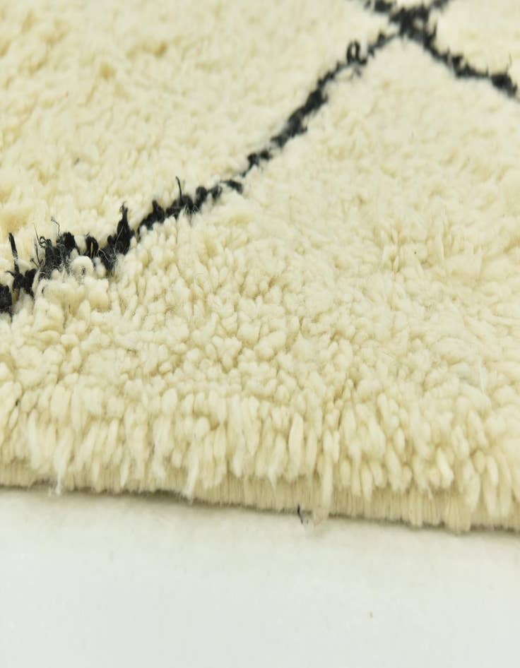 Detail image of  5' 2 x 8' 2  Hand Knotted Moroccan Wool Rug