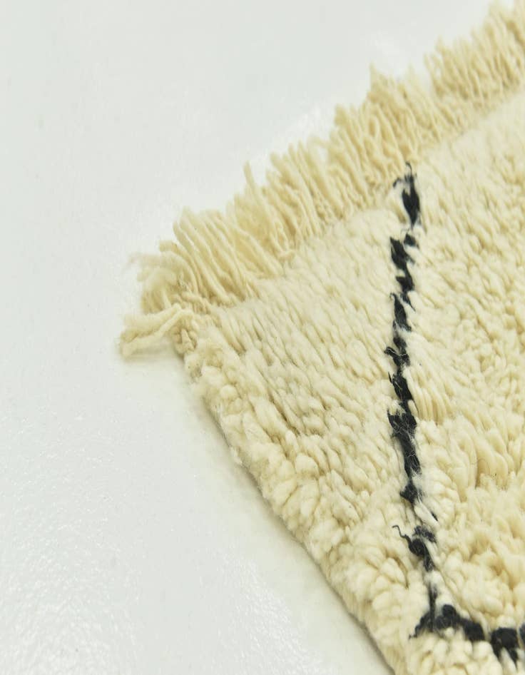 Detail image of  5' 2 x 8' 2  Hand Knotted Moroccan Wool Rug