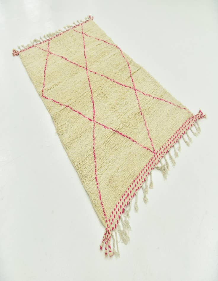 Detail image of  4' 10 x 8'  Hand Knotted Moroccan Wool Rug