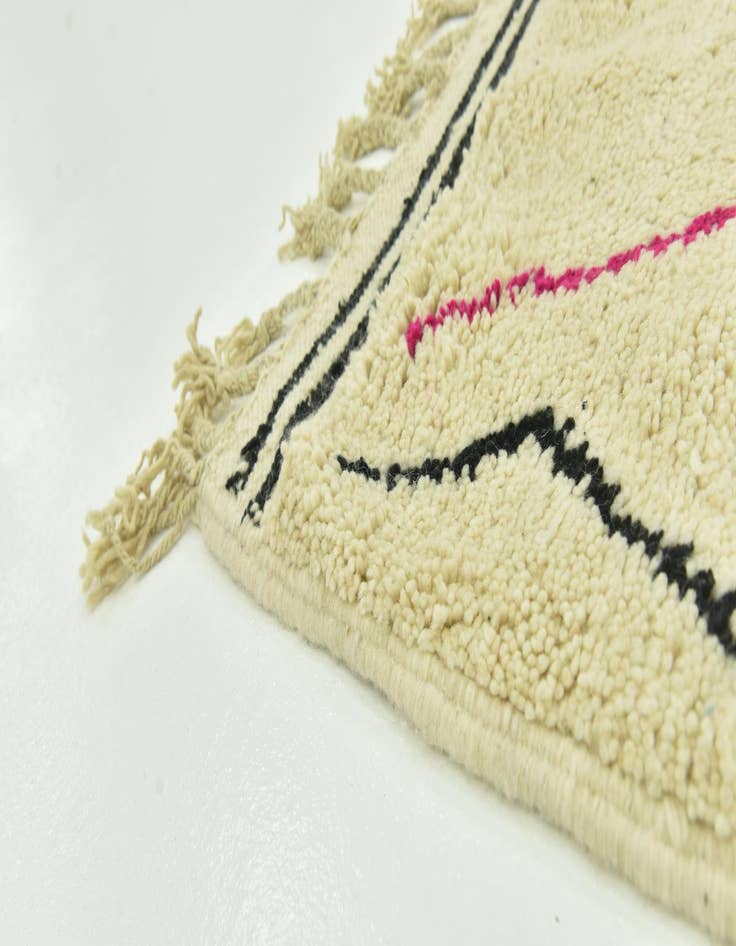 Detail image of  5' x 8' 8  Hand Knotted Moroccan Wool Rug