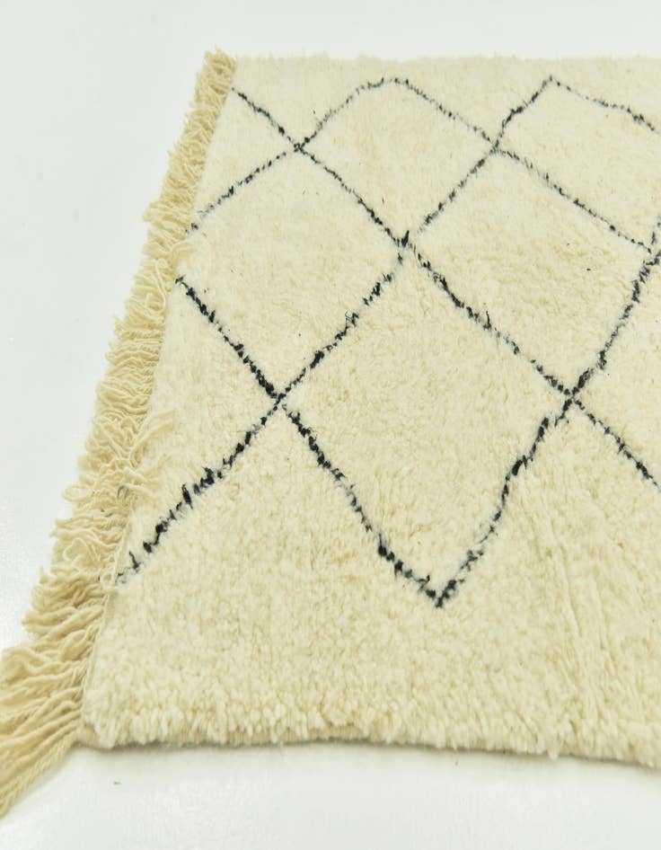 Detail image of  4' 9 x 8' 9  Hand Knotted Moroccan Wool Rug