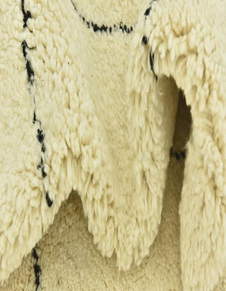 Detail image of  4' 10 x 7' 9  Hand Knotted Moroccan Wool Rug