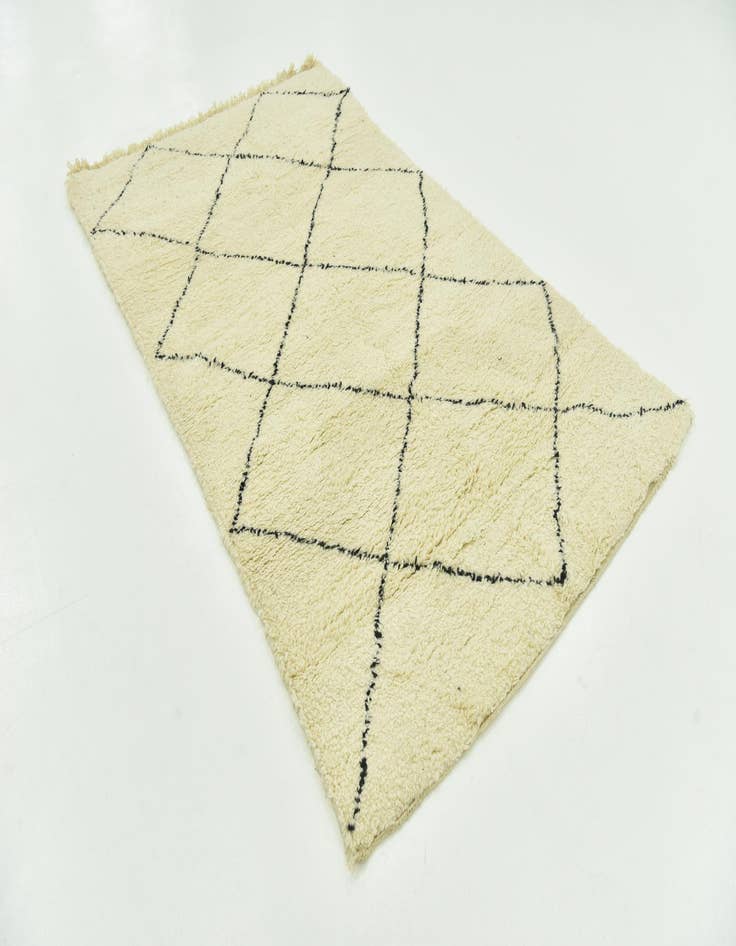 Detail image of  4' 10 x 7' 9  Hand Knotted Moroccan Wool Rug