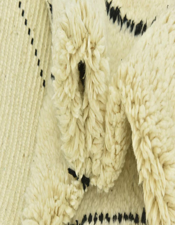 Detail image of  4' 10 x 8'  Hand Knotted Moroccan Wool Rug