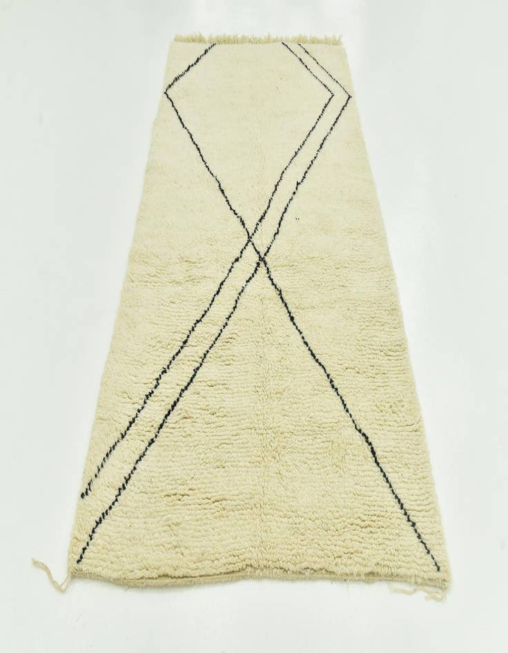 Detail image of  4' 10 x 8'  Hand Knotted Moroccan Wool Rug