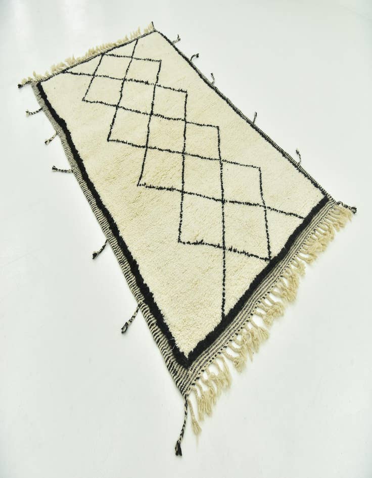 Detail image of  5' 6 x 8' 9  Hand Knotted Moroccan Wool Rug