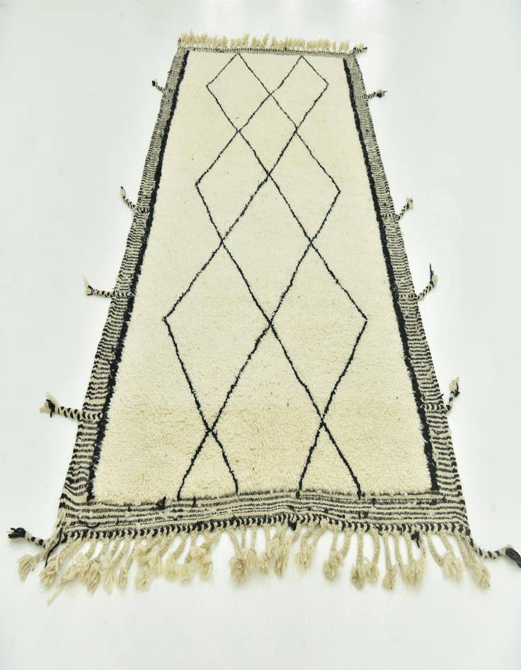 Detail image of  5' 1 x 8' 9  Hand Knotted Moroccan Wool Rug