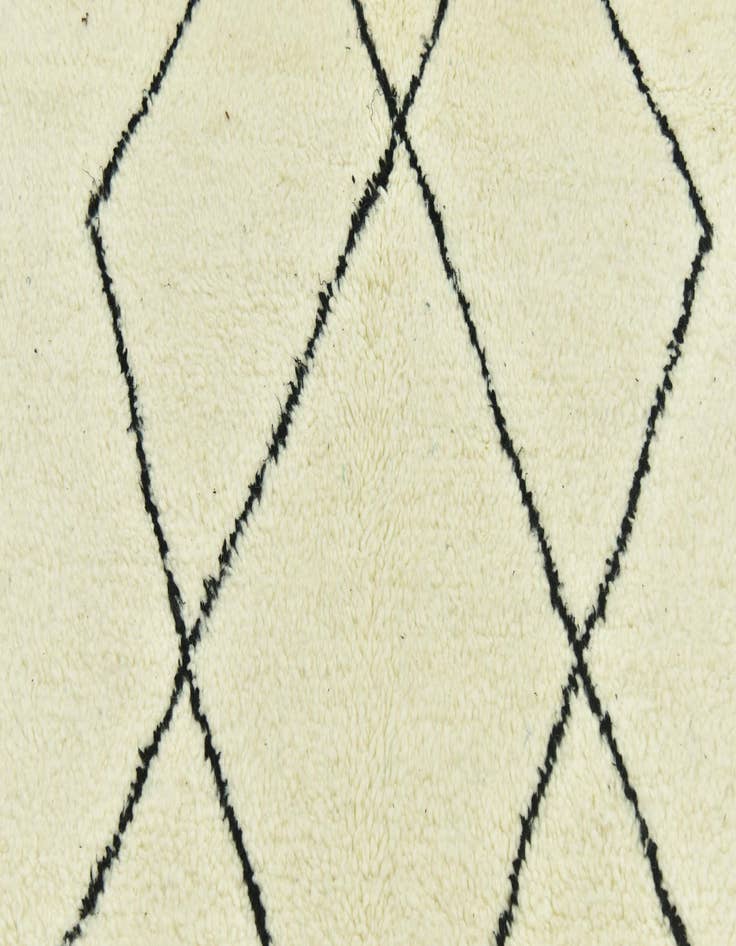 Detail image of  5' 1 x 8' 9  Hand Knotted Moroccan Wool Rug