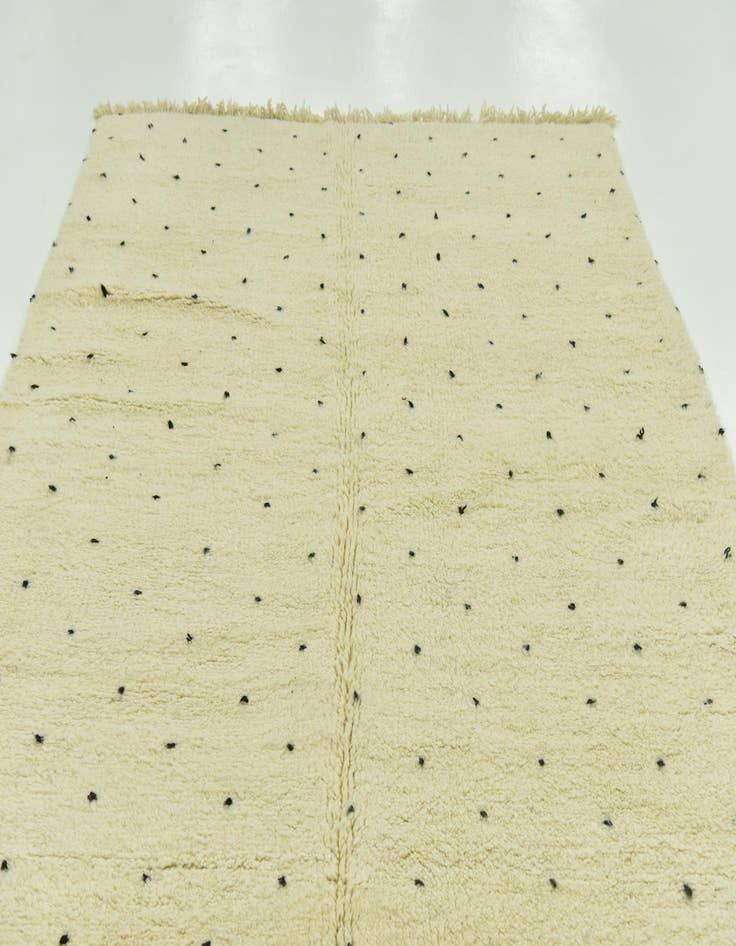 Detail image of  6' 10 x 10' 2  Hand Knotted Moroccan Wool Rug