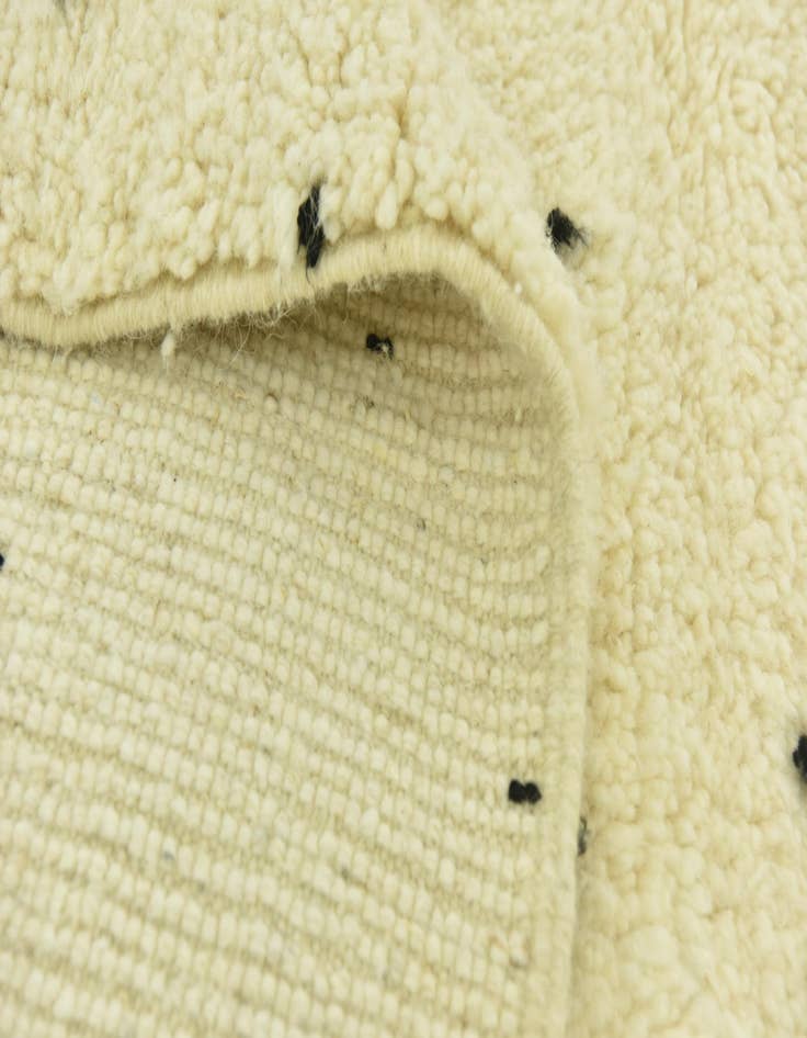 Detail image of  6' 10 x 10' 2  Hand Knotted Moroccan Wool Rug