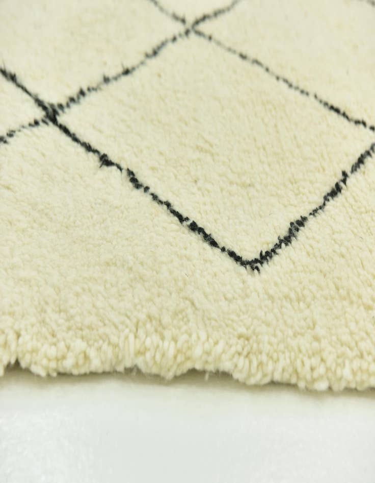 Detail image of  7' 2 x 9' 7  Hand Knotted Moroccan Wool Rug