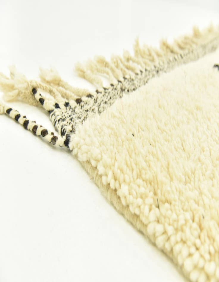 Detail image of  7' x 10'  Hand Knotted Moroccan Wool Rug