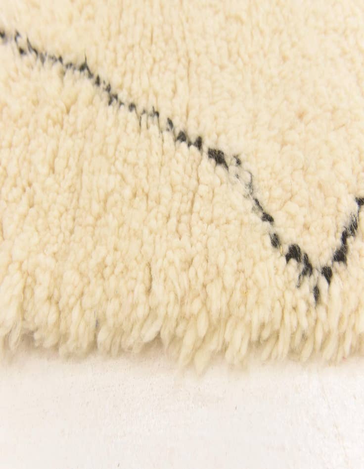 Detail image of  6' 10 x 10' 6  Hand Knotted Moroccan Wool Rug