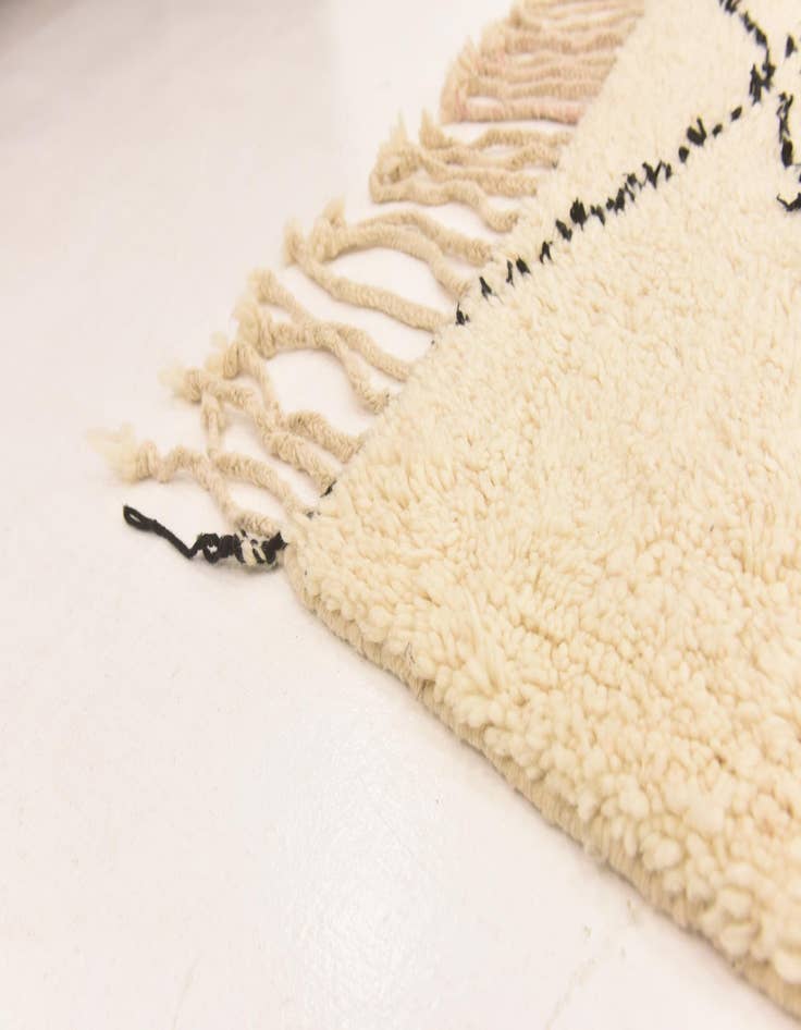 Detail image of  7' x 9' 6  Hand Knotted Moroccan Wool Rug