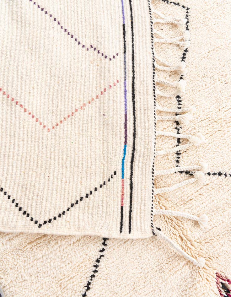 Detail image of  6' 9 x 9' 10  Hand Knotted Moroccan Wool Rug