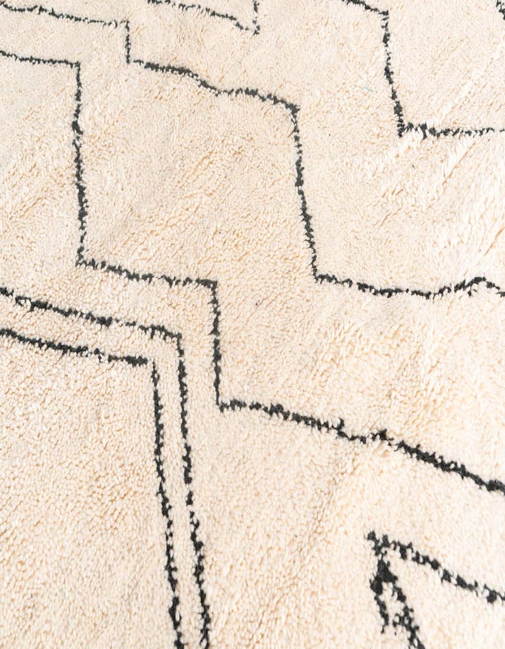 Detail image of  6' 10 x 9' 5  Hand Knotted Moroccan Wool Rug