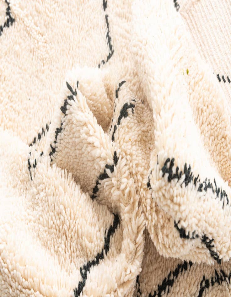 Detail image of  6' 10 x 9' 5  Hand Knotted Moroccan Wool Rug