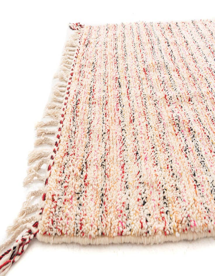 Detail image of  5' 1 x 6' 9  Hand Knotted Moroccan Wool Rug