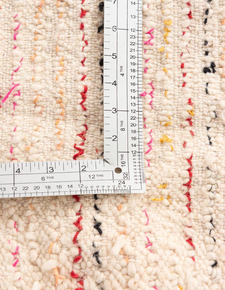 Detail image of  5' 1 x 6' 9  Hand Knotted Moroccan Wool Rug