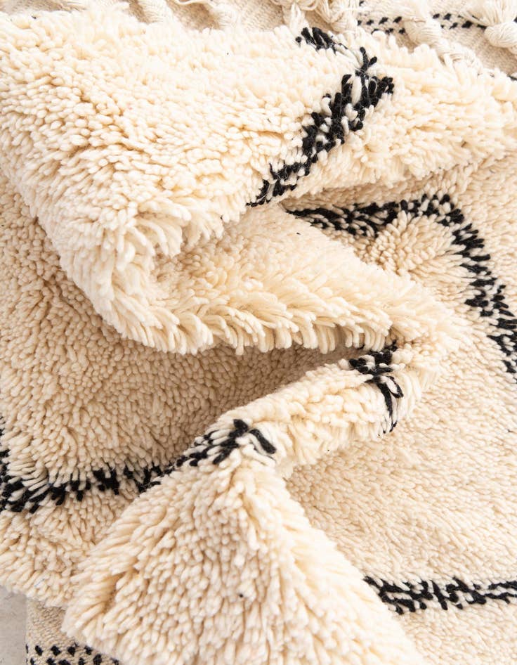 Detail image of  5' x 7' 7  Hand Knotted Moroccan Wool Rug