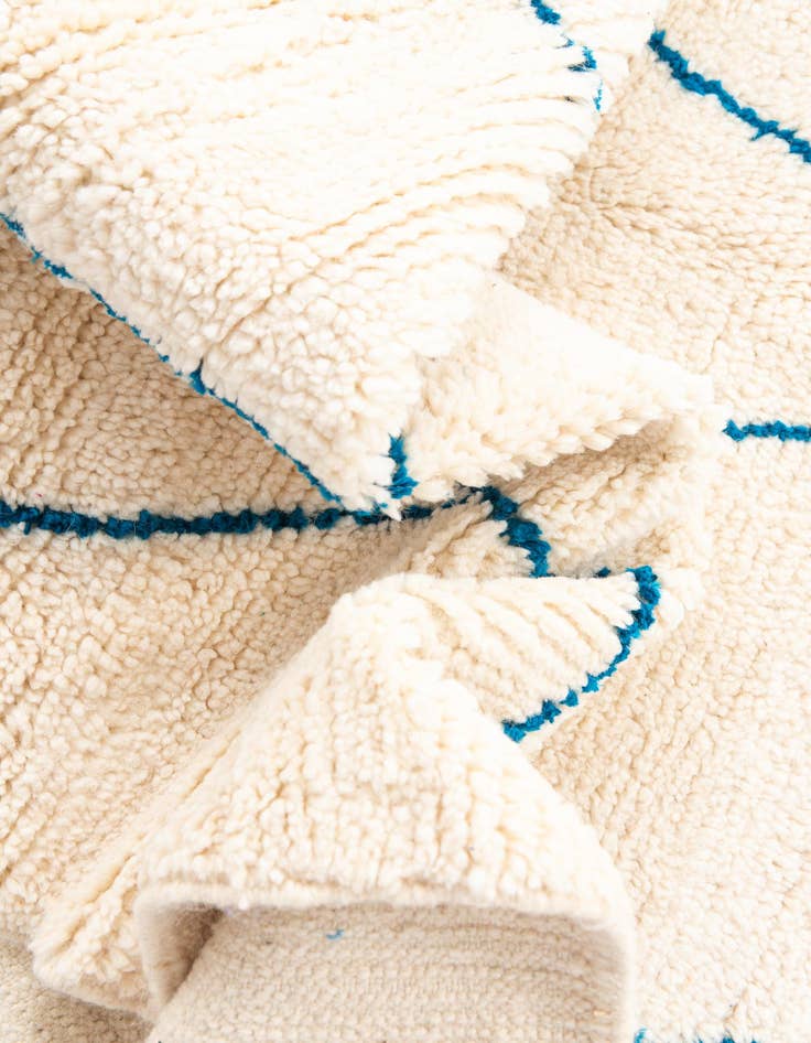 Detail image of  5' 6 x 8' 7  Hand Knotted Moroccan Wool Rug