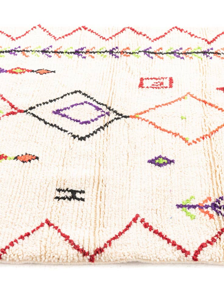 Detail image of  4' 10 x 8' 2  Hand Knotted Moroccan Wool Rug