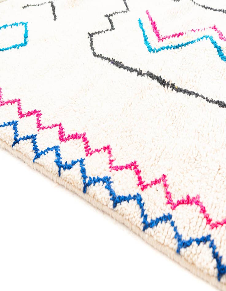 Detail image of  4' 6 x 6'  Hand Knotted Moroccan Wool Rug