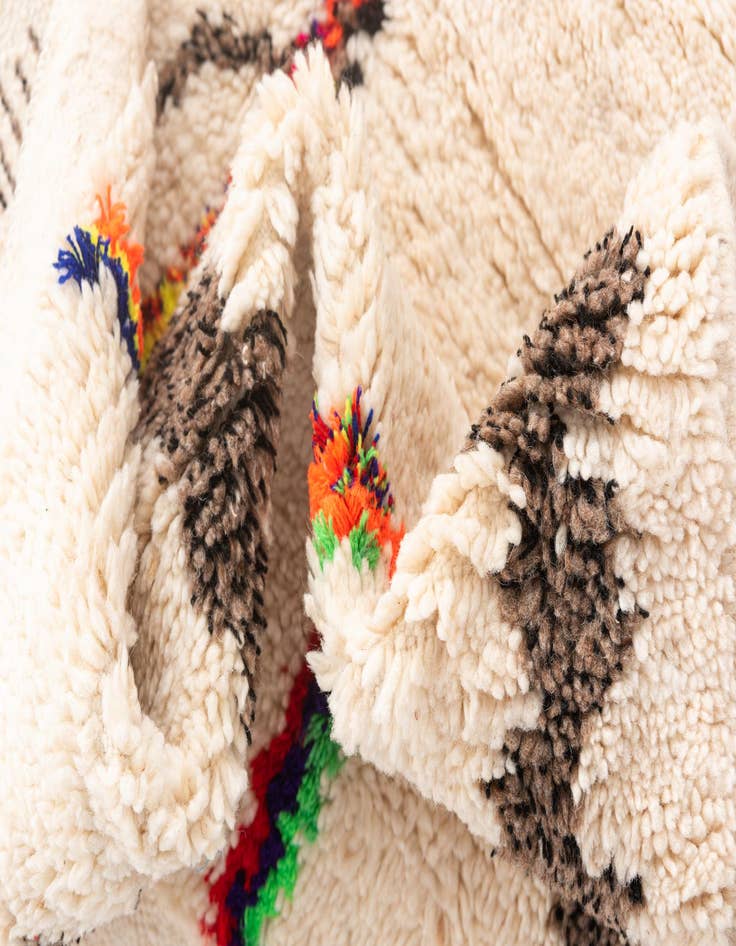 Detail image of  4' 9 x 6' 8  Hand Knotted Moroccan Wool Rug