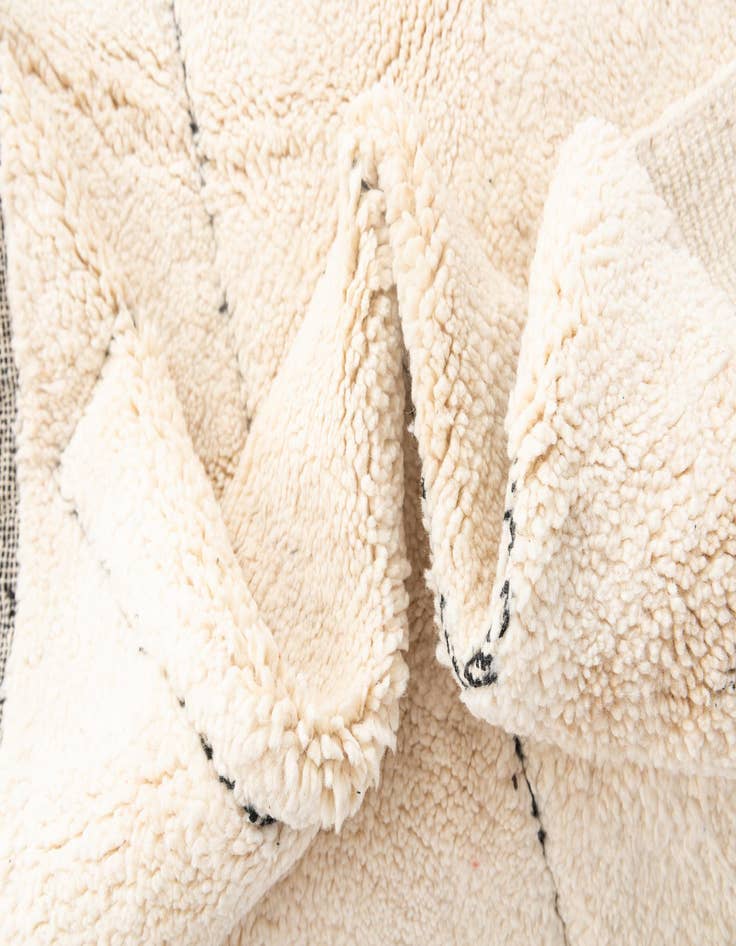 Detail image of  6' 6 x 9' 5  Hand Knotted Moroccan Wool Rug