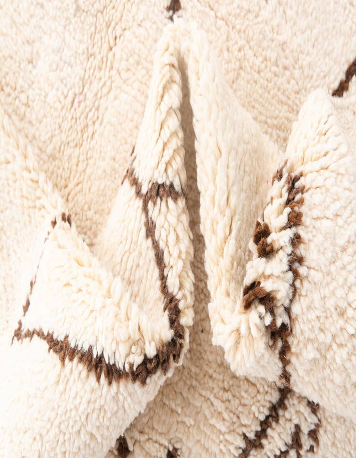 Detail image of  6' 9 x 9' 8  Hand Knotted Moroccan Wool Rug