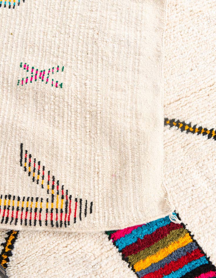 Detail image of  5' 2 x 8' 2  Hand Knotted Moroccan Wool Rug