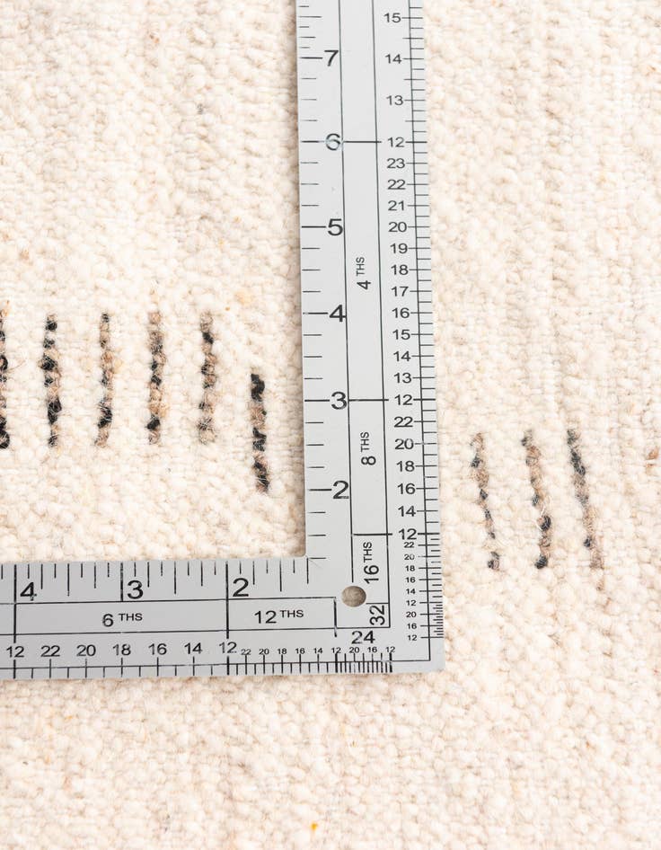 Detail image of  5' 2 x 6' 10  Hand Knotted Moroccan Wool Rug