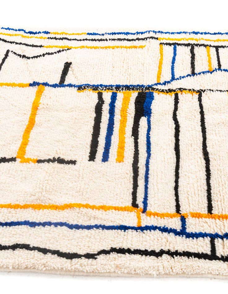 Detail image of  4' 10 x 7' 9  Hand Knotted Moroccan Wool Rug