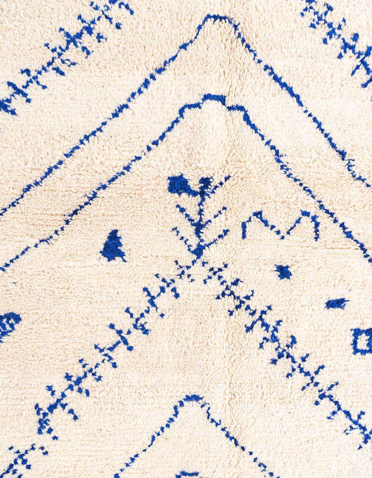 Detail image of  5' 5 x 8'  Hand Knotted Moroccan Wool Rug