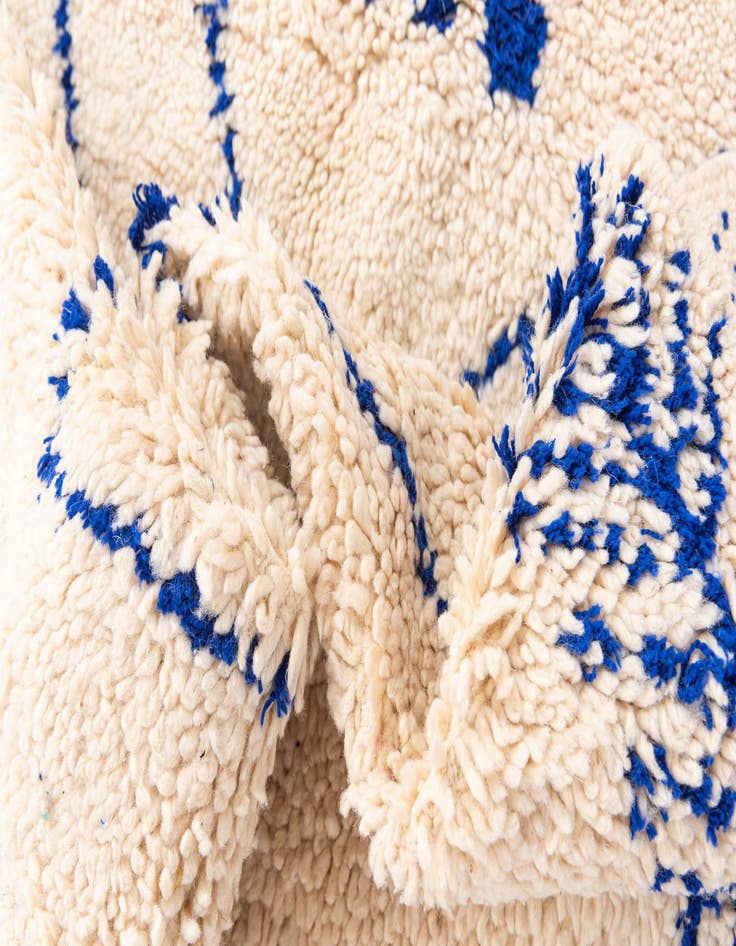 Detail image of  5' 5 x 8'  Hand Knotted Moroccan Wool Rug