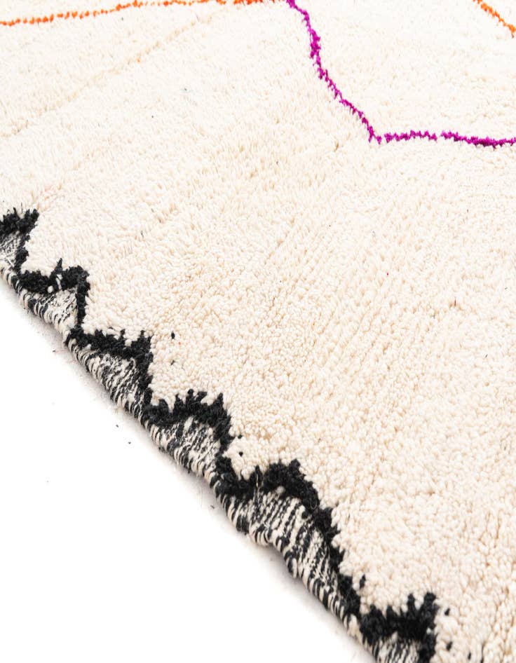 Detail image of  5' 4 x 7' 6  Hand Knotted Moroccan Wool Rug