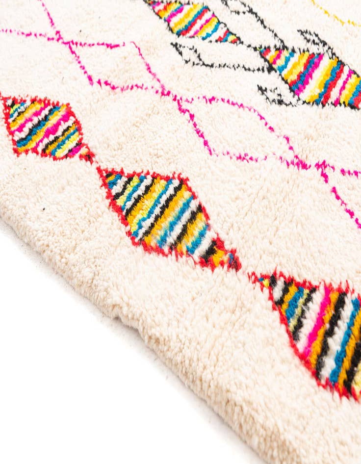 Detail image of  5' 2 x 6' 3  Hand Knotted Moroccan Wool Rug