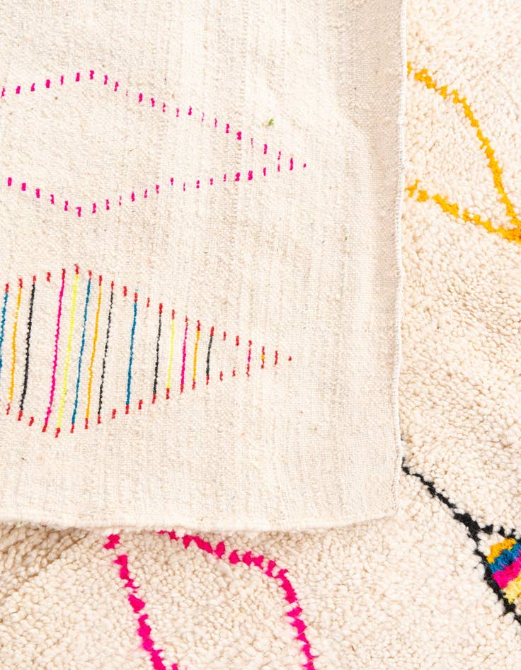 Detail image of  5' 2 x 6' 3  Hand Knotted Moroccan Wool Rug