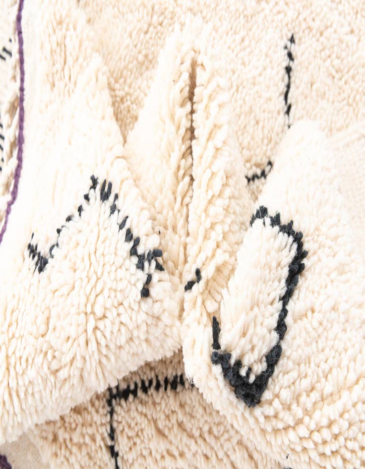 Detail image of  6' 9 x 9' 1  Hand Knotted Moroccan Wool Rug