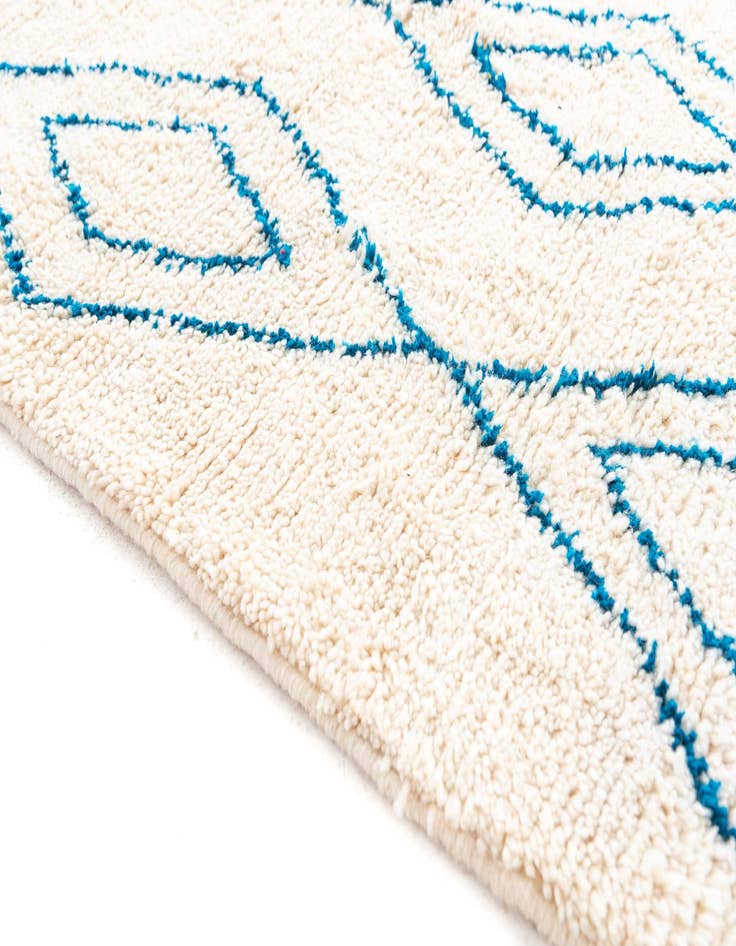 Detail image of  5' 3 x 8' 2  Hand Knotted Moroccan Wool Rug