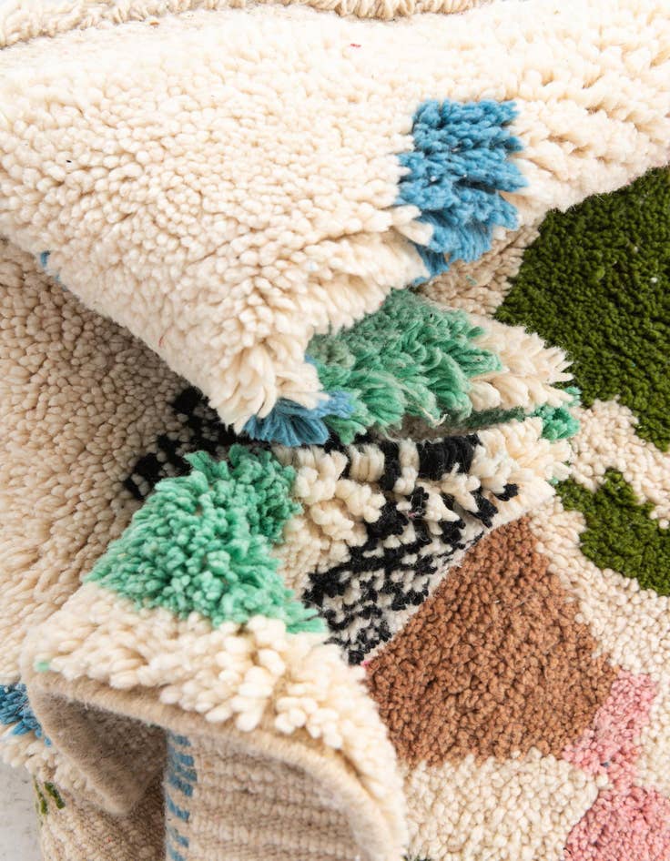 Detail image of  5' 3 x 8' 4  Hand Knotted Moroccan Wool Rug