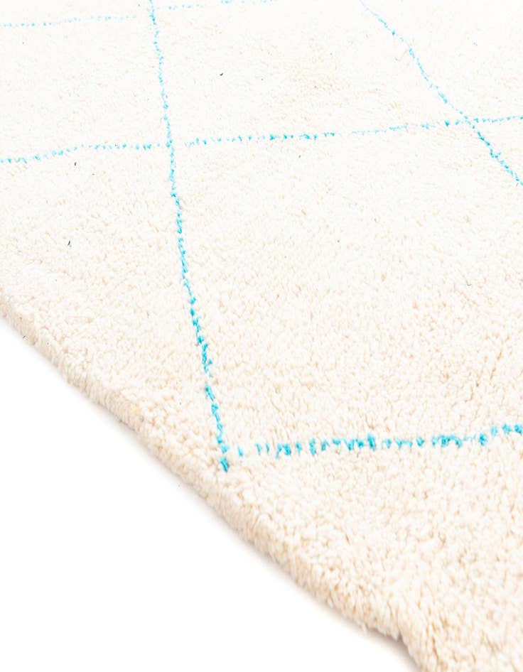 Detail image of  5' 2 x 8'  Hand Knotted Moroccan Wool Rug