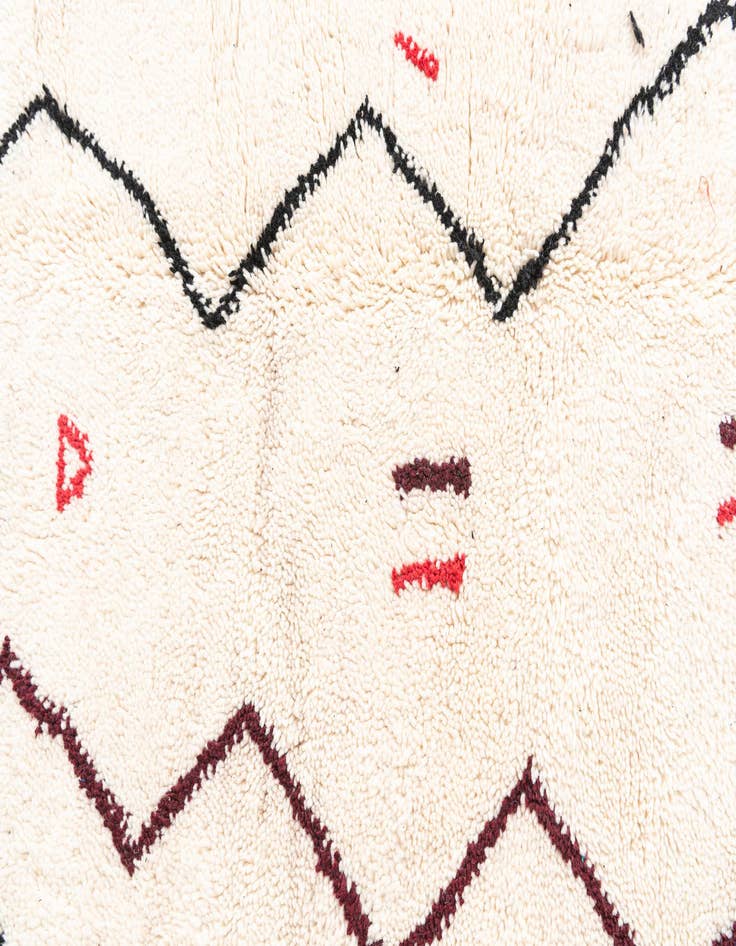 Detail image of  4' 10 x 8'  Hand Knotted Moroccan Wool Rug