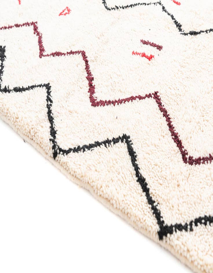 Detail image of  4' 10 x 8'  Hand Knotted Moroccan Wool Rug