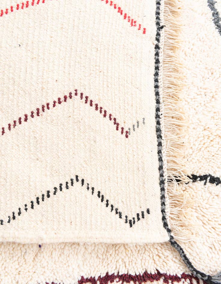 Detail image of  4' 10 x 8'  Hand Knotted Moroccan Wool Rug