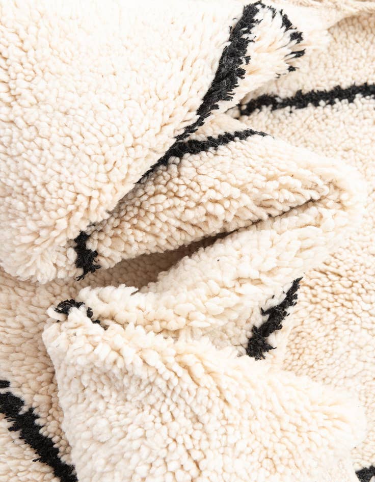 Detail image of  5' 2 x 8'  Hand Knotted Moroccan Wool Rug