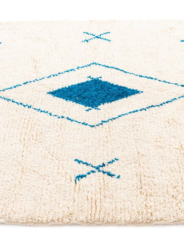 Detail image of  5' 4 x 7' 7  Hand Knotted Moroccan Wool Rug