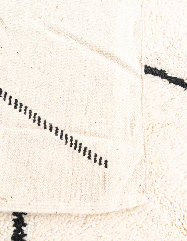 Detail image of  5' 8 x 9' 8  Hand Knotted Moroccan Wool Rug