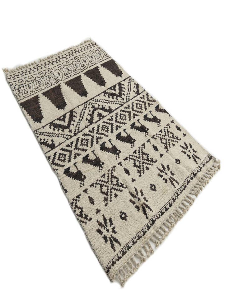 Detail image of  4' 5 x 6' 8  Hand Knotted Moroccan Wool Rug